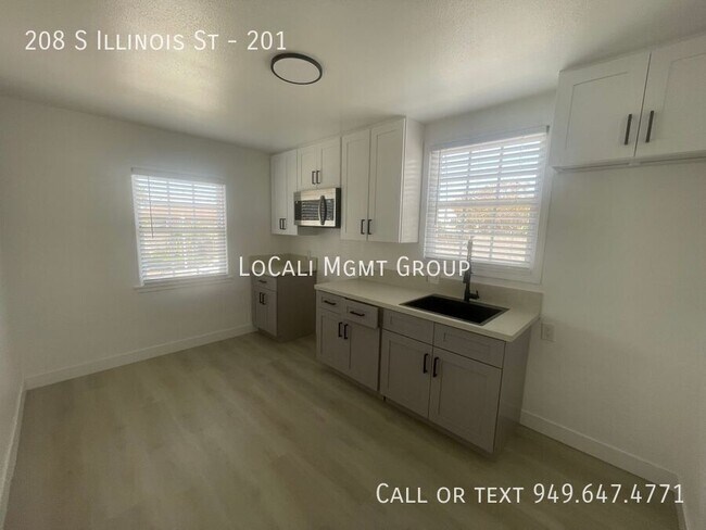 Building Photo - 208 S Illinois St