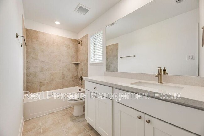 Building Photo - 1149 Beautyberry Ln