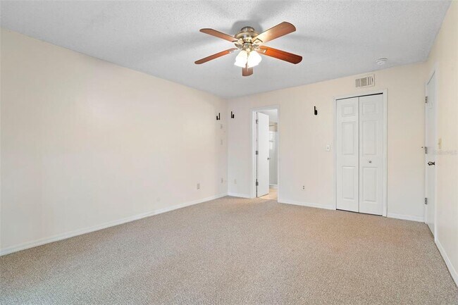 Building Photo - 2051 Royal Bay Blvd