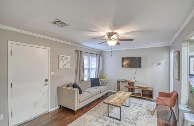 Building Photo - 4508 NW 34th St