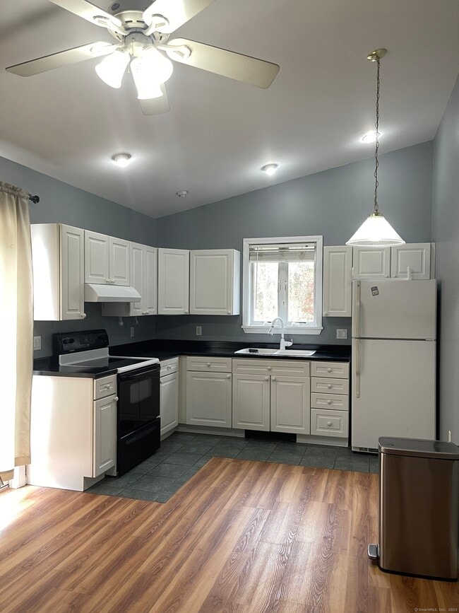 Building Photo - 17 Heather Glen Ln