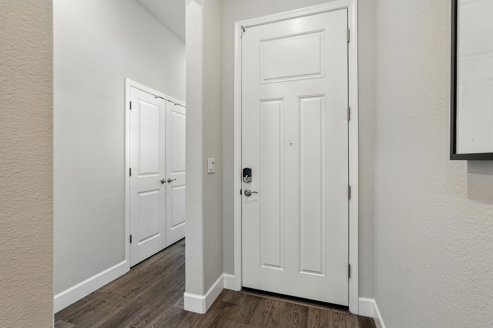 Building Photo - 5049 Cardero Way
