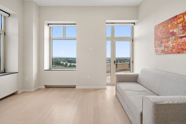 Building Photo - 235 E River Dr