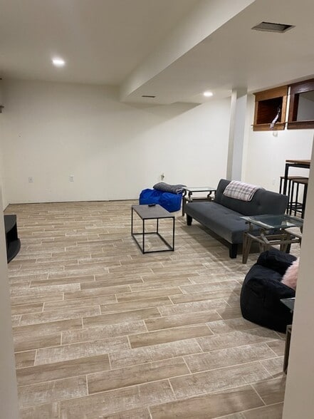 Basement - 414 2nd Ave N