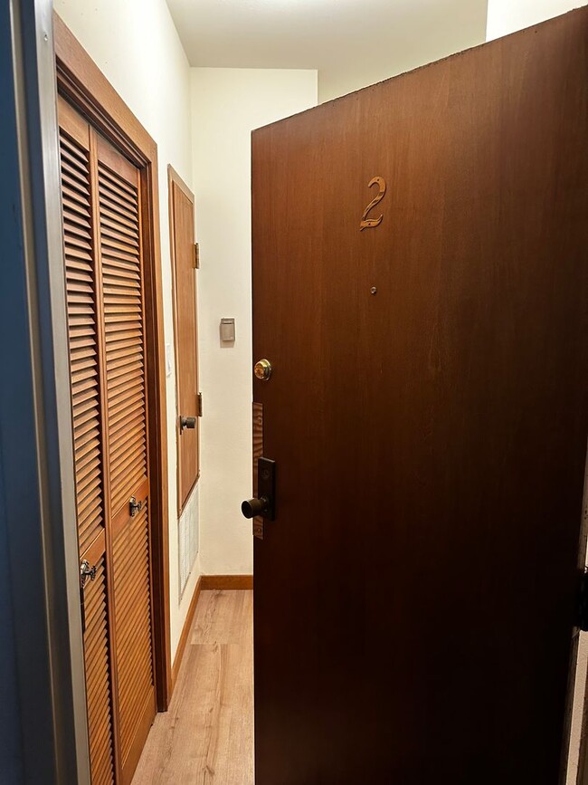 Building Photo - 1450-1452 Sutter Street/347 Fern Street (1...