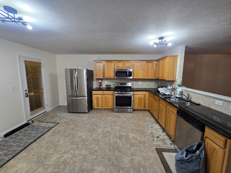 Building Photo - 288 Cimarron Dr