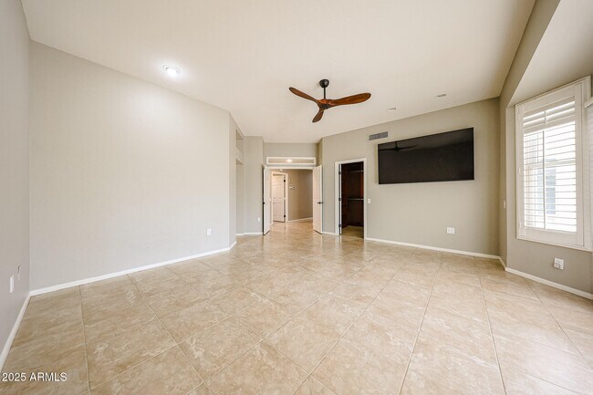 Building Photo - 13507 W Sky Hawk Dr