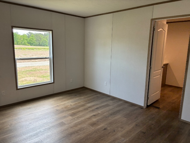 Building Photo - 2043 Southern Crest Dr