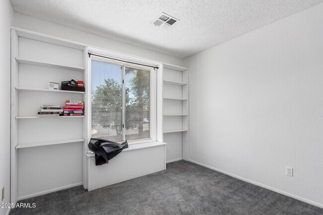 Building Photo - 3829 W Camino Del Rio