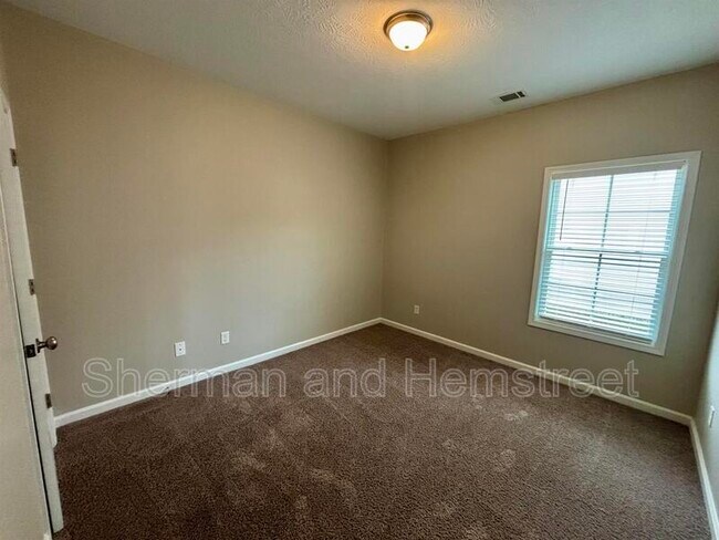 Building Photo - 4017 Pensacola Way