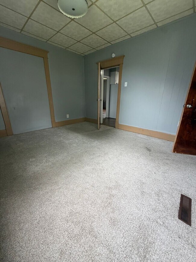 Building Photo - Cozy Two Bedroom in Quiet Avoca!