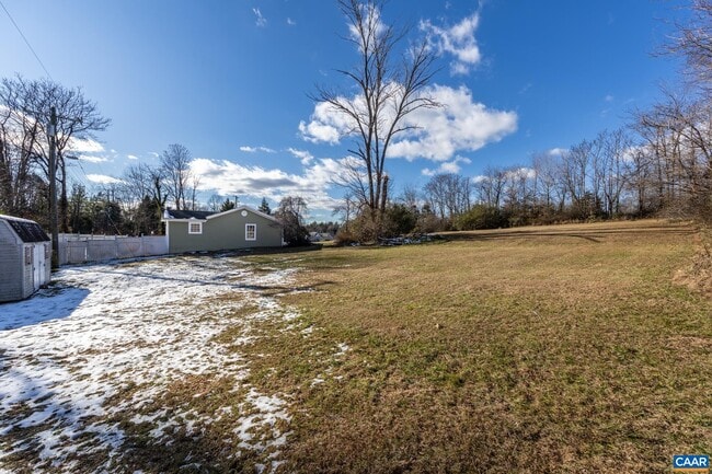 Building Photo - 703 Tilman Rd