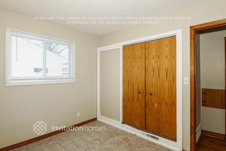 Building Photo - 2273 Sierra Dr