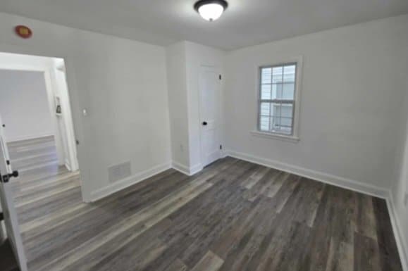 Building Photo - 620 W Virginia Ave