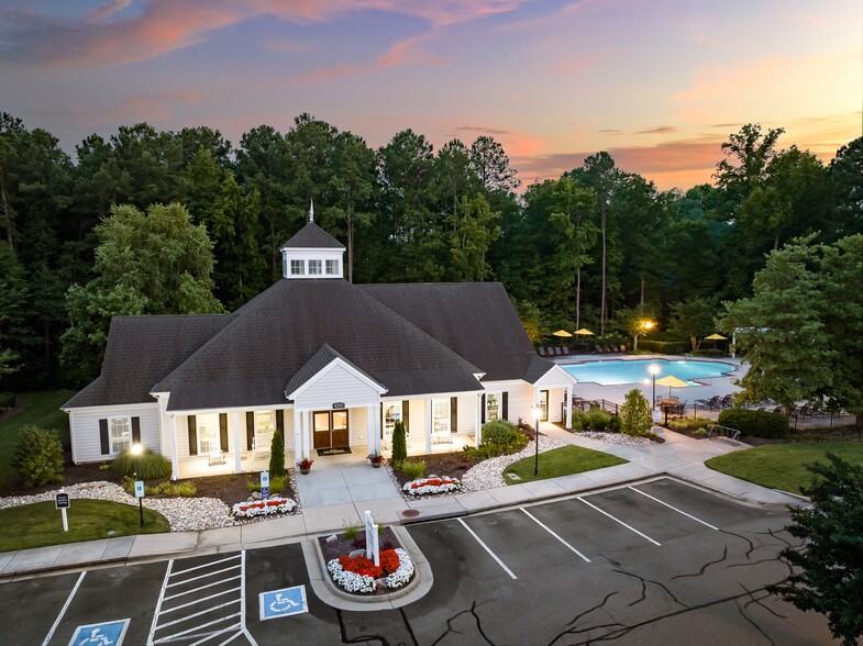 Primary Photo - Abberly Twin Hickory Apartment Homes