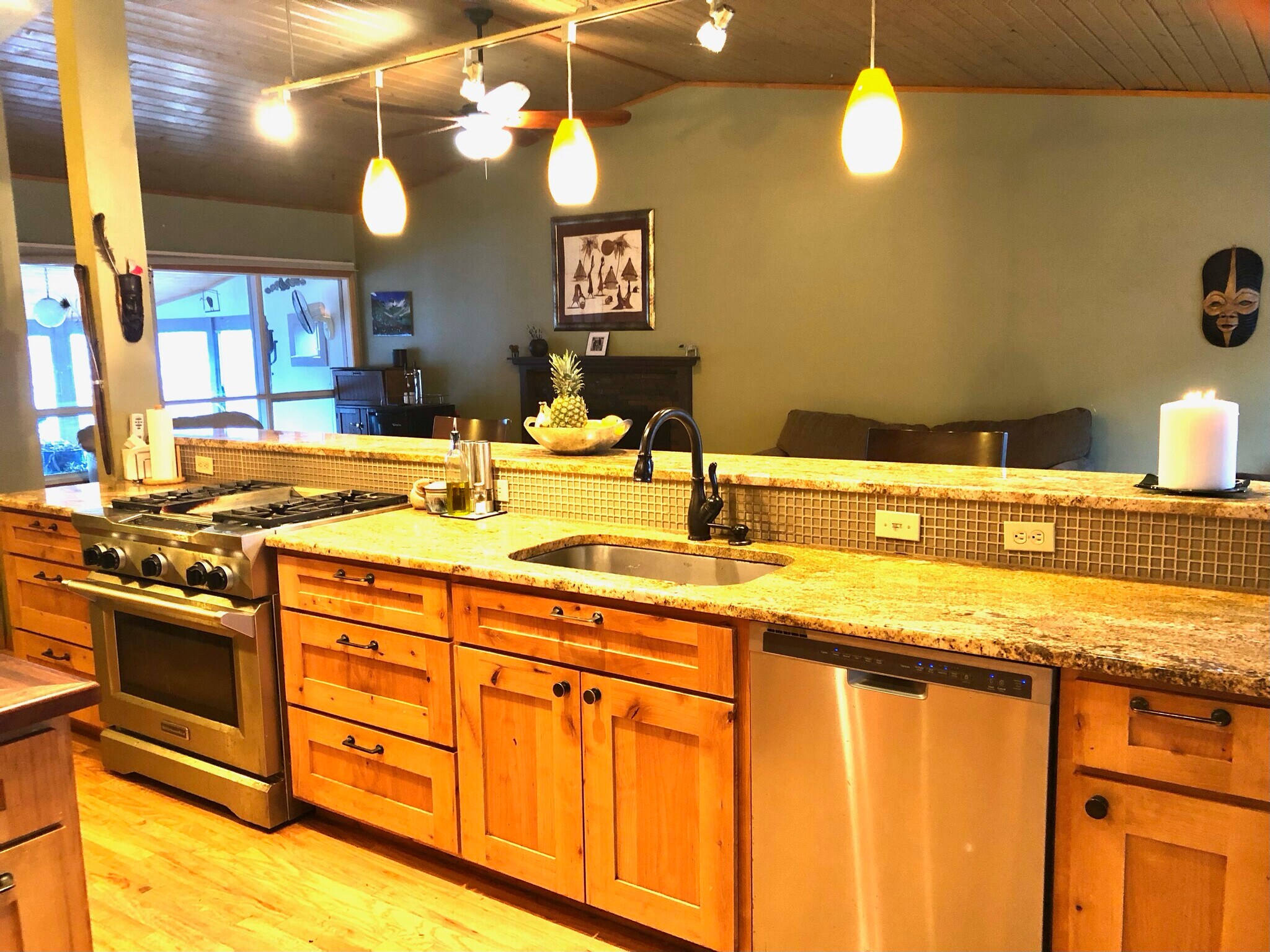 Building Photo - 923 Leyden St