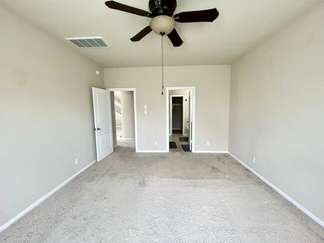Building Photo - 10831 Woodwind Shadows Dr