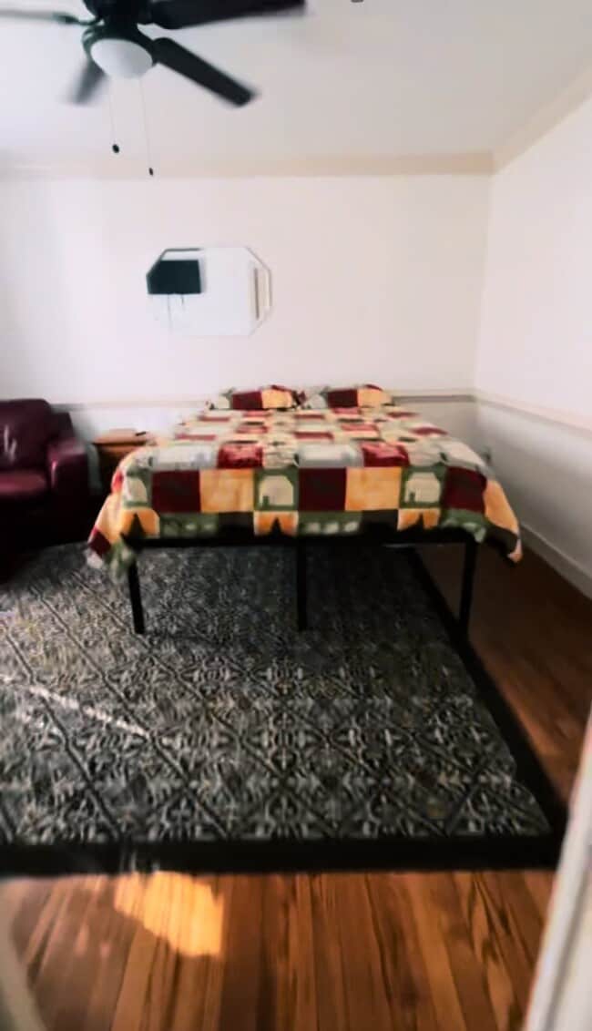 Building Photo - 5741 Turkey Oak Rd