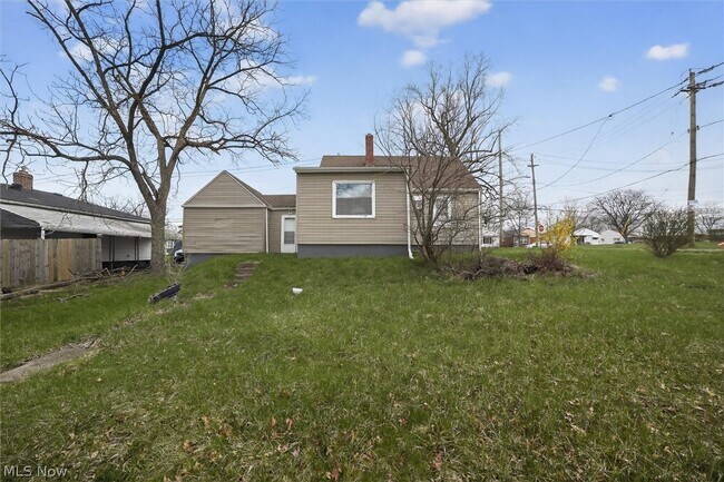 Building Photo - 17208 Lipton Ave