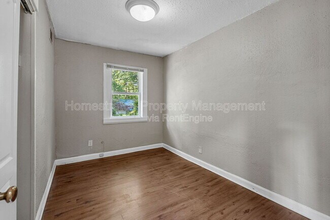 Building Photo - 8301 Edna Ave