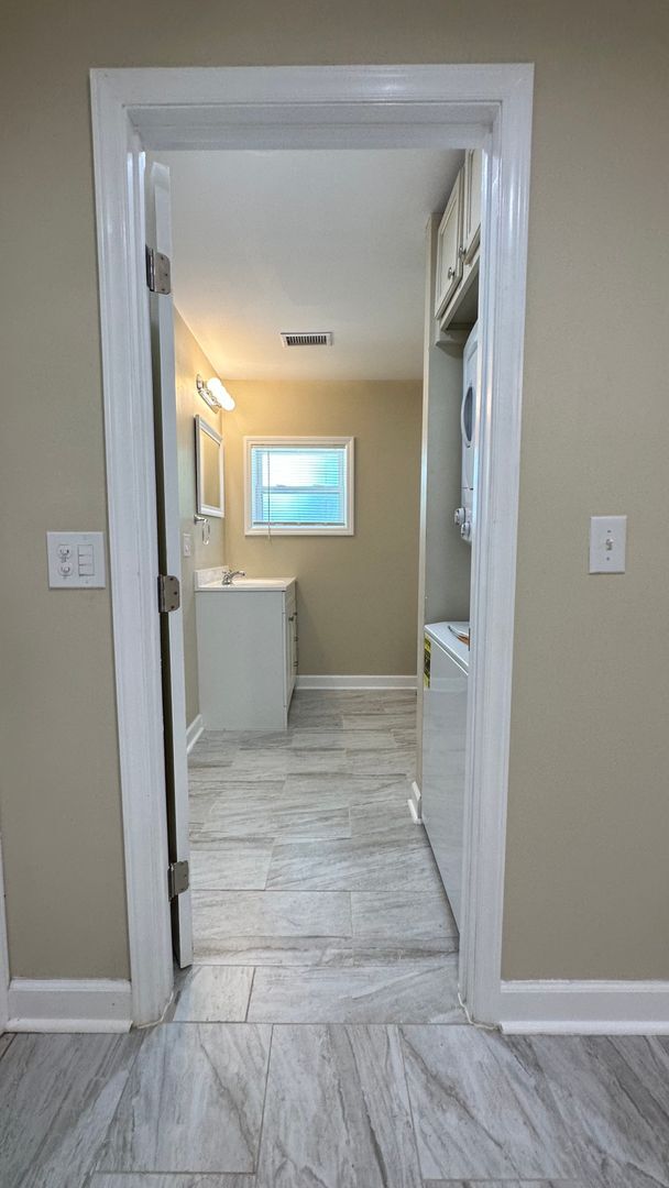 Building Photo - Charming Brand New 1 Bedroom 1 Bath Duplex