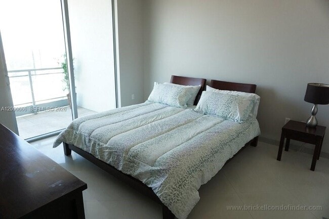 Building Photo - 90 SW 3rd St