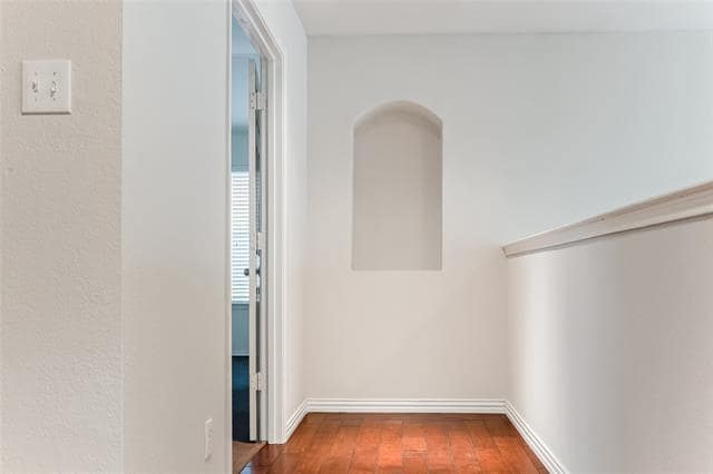 Building Photo - 11668 La Grange Dr