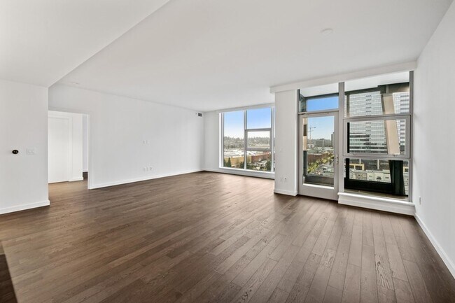 Building Photo - Brand new 16th floor 2bd/2ba home with cit...