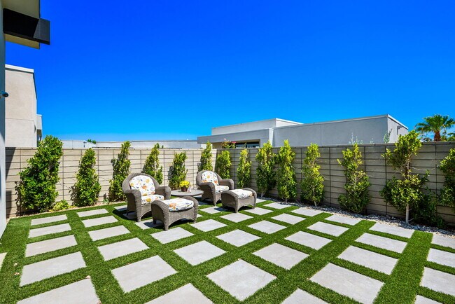 Building Photo - 845 Nugget Ln