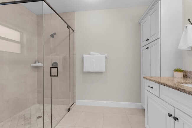 Building Photo - 4412 Vanda Dr