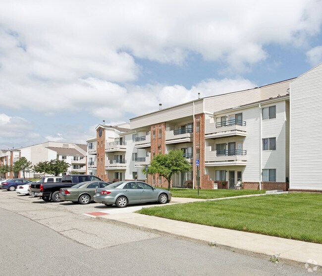 Shelby Manor Senior Housing Shelby Township, MI Apartment Finder