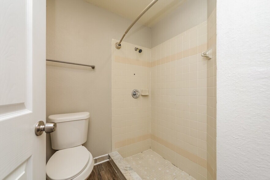 Building Photo - 12914 Astorwood Pl