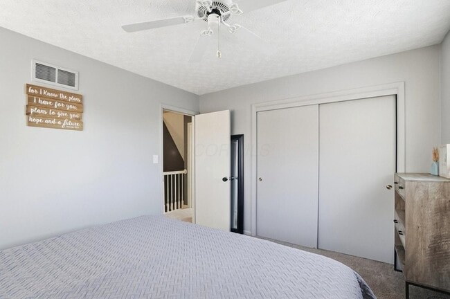 Building Photo - Spacious 4BR Home with Finished Basement & Fenced Yard in Olentangy Hills