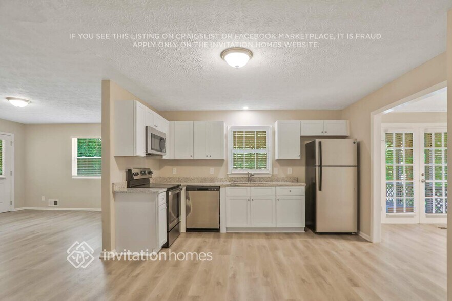 Building Photo - 5884 Four Winds Dr SW