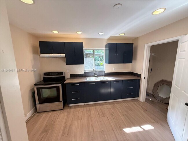 Building Photo - 287 NE 118th Terrace