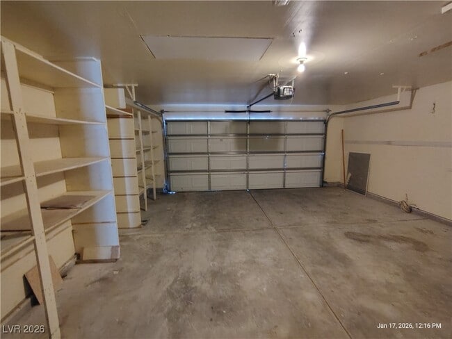 Building Photo - 1225 Taramar St