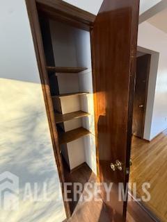 Building Photo - 18 Jill Ct