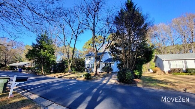 Building Photo - 6017 Whittier Dr