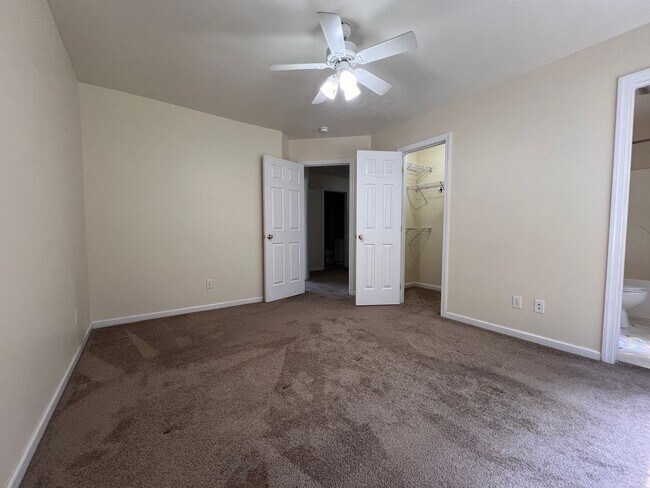Building Photo - 1443 Willey St