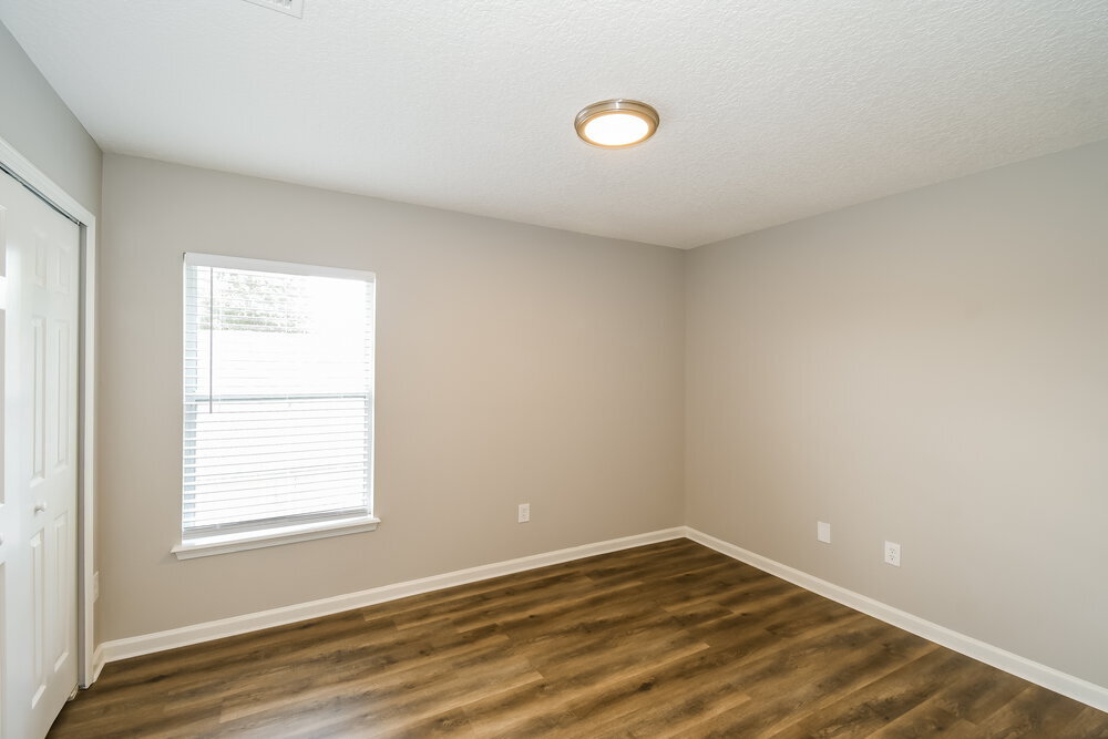 Building Photo - 9224 Redtail Dr