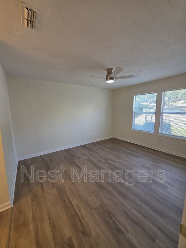 Building Photo - 6780 Willowbrook Dr