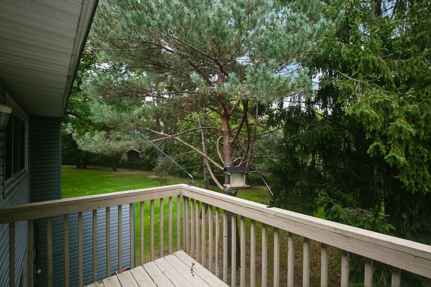 Building Photo - 12115 Drake St NW