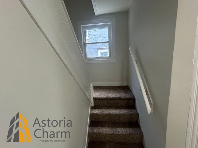 Building Photo - Stylishly Renovated 3 Bedroom Home