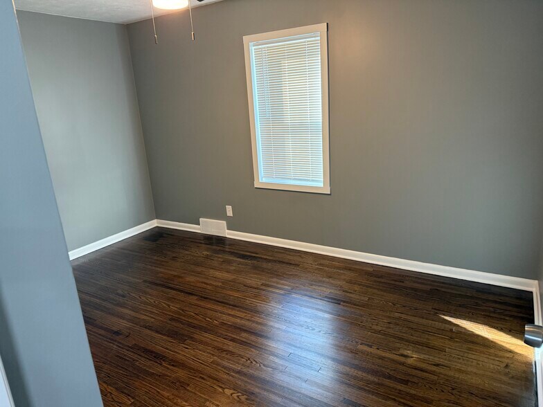 Building Photo - 2517 N Waldron St