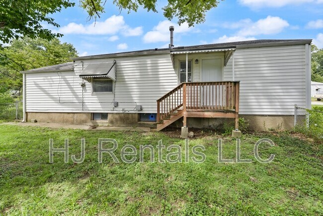 Building Photo - 10139 Cabot Dr