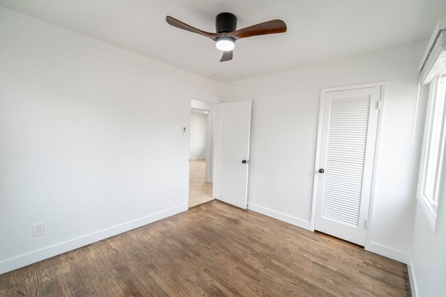 Building Photo - Brand New 2 Bed / 1 Bath Cottage w/ Private Garage & Yard! |Offering Two Weeks of Free Rent!|
