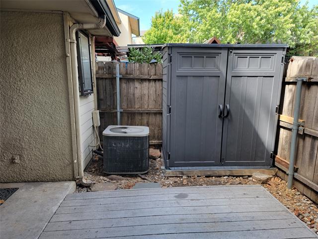 Building Photo - 7155 Fair Oaks Ave