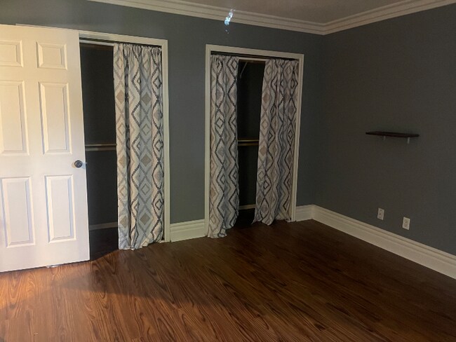 Building Photo - 5063 Marabou Way