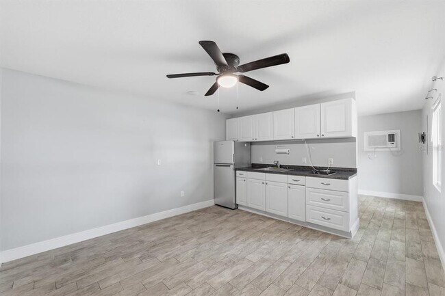 Building Photo - 15509 Casey Rd Ext