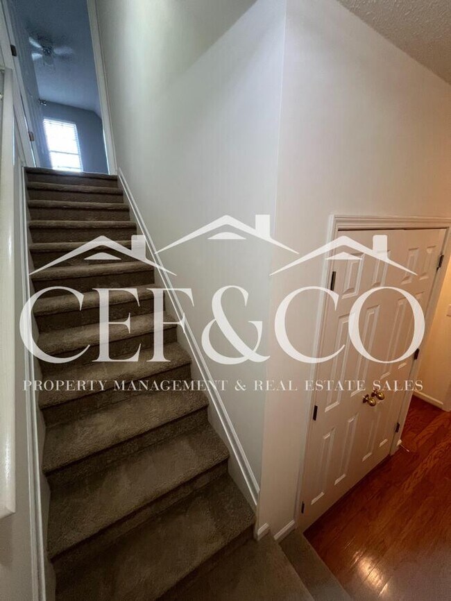 Building Photo - Spacious 3-Bedroom, 2-Bathroom Home in Rock Springs Community